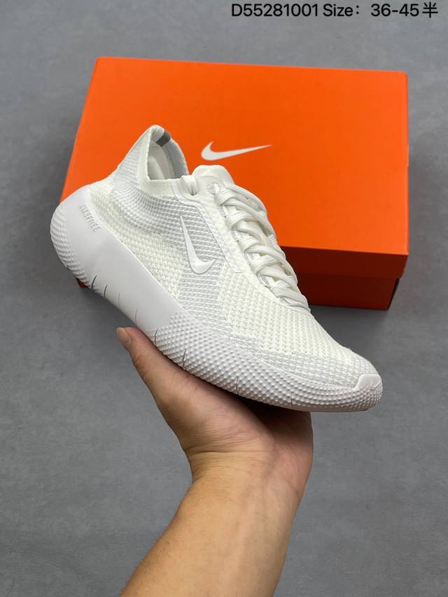 耐克 赤足 Nike Free 2025舒适百搭防滑耐磨低帮跑步鞋，以Flyknit飞织鞋面提供分区弹性与透气性，外底凹槽设计随步伐动态调整，双密度中底兼顾缓震