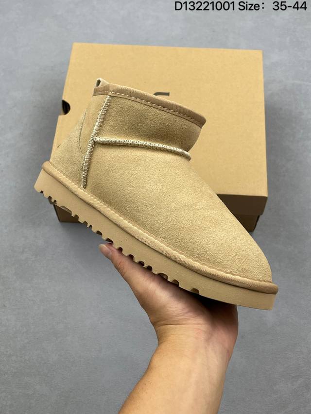 公司级 Ugg 棉拖 雪地靴 俏皮可爱的百变造型， 美国轻奢品牌Ugg 平底系列冬季雪地休闲保暖家居包头棉拖鞋。官方同步包装 检验标 材料采用原厂防污防水皮料