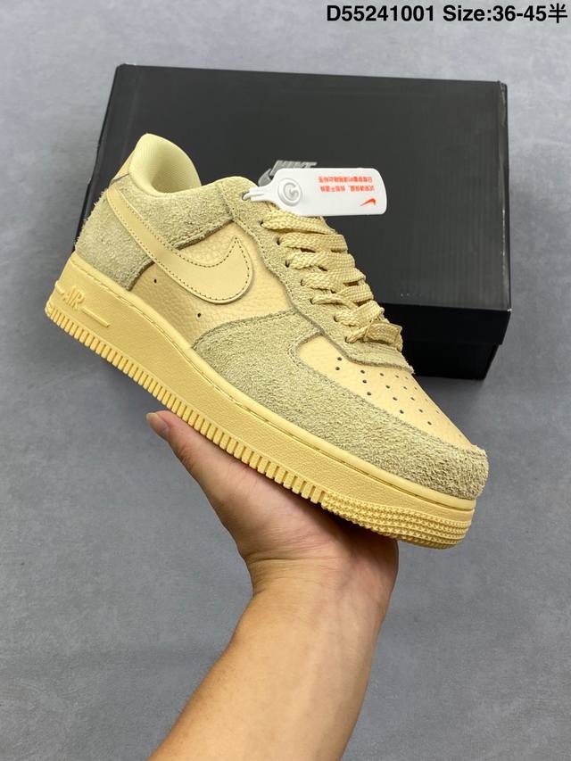 真标耐克Nike Air Force 7空军一号低帮百搭休闲运动板鞋。柔软、弹性十足的缓震性能和出色的中底设计，横跨复古与现代的外型结合，造就出风靡全球三十多年