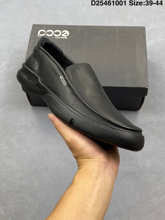 Ecco爱步 小红书爆款 新款百搭休闲款 Ecco 爱步男士跑步鞋休闲鞋透气轻质系带轻便运动鞋 货号：6801 尺码：39-44 编号:D25461001