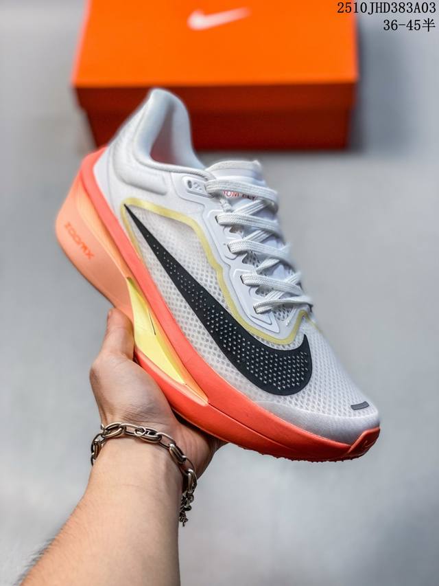 公司级Nike Zoomx Invincible Run Flyknit Fk6 Zoom Fly 6轻量飞织低帮休闲运动慢跑鞋 此鞋专为长跑运动员而生 是为5