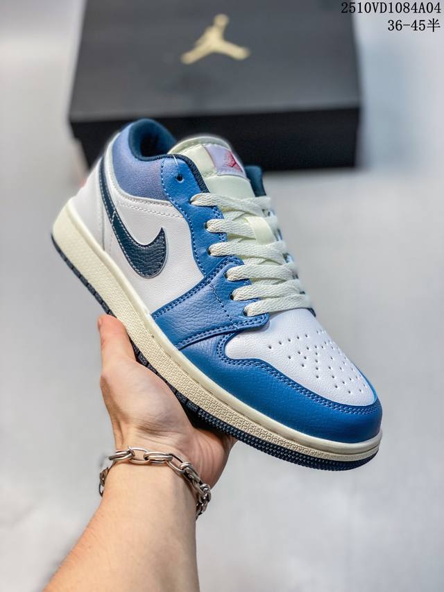 耐克 乔丹Air Jordan 1 Low Aj1 乔1 乔丹1代Aj1 低帮复古文化休闲运动篮球鞋。该鞋款从 1985 年元年款汲取设计灵感，焕新演绎简约经典