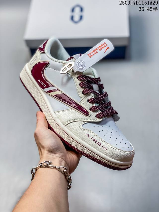 海外爆款限量发售！Travis Scott X Fragment Design X Jordan Air Jordan 1 Low Og Sp “问界联名 金瑞