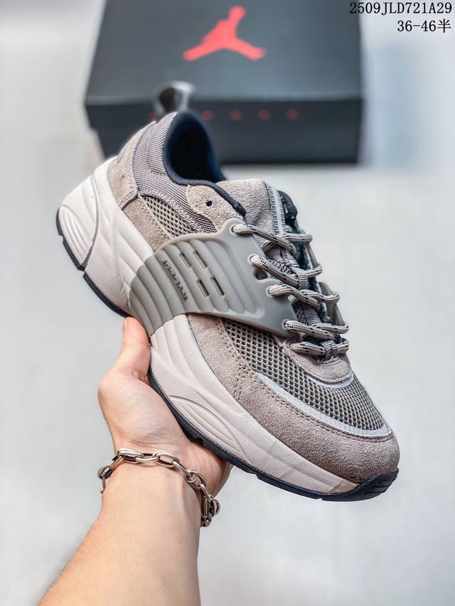 Nike耐克男女鞋Jordan Trunner O S运动训练篮球鞋Ib37 2 尺码：如图 编码：09Jld721A29