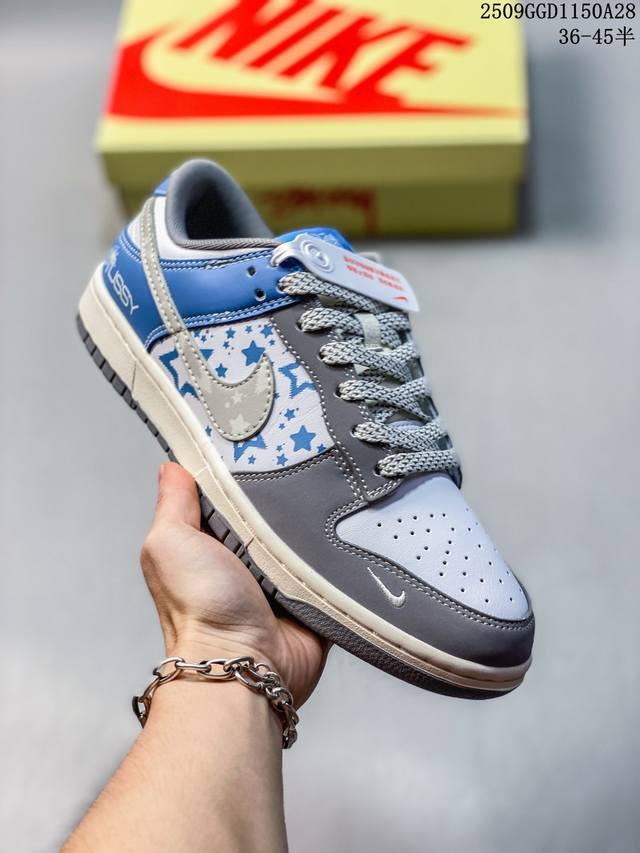 真标带半码耐克Nike Sb Zoom Dunk Low 板鞋 系列经典百搭休闲运动板鞋 鞋舌的填充，使舒适性大大提升，同时也更方便穿脱中底部分则加入了脚感柔软