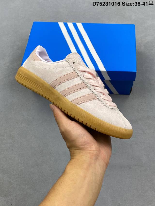 Adidas Originals Samba Og 阿迪达斯 桑巴舞系列绅士德训足球风百搭低帮休闲运动板鞋 这款板鞋展示了高质量的工艺 带有装饰的超锁缝制和无缝