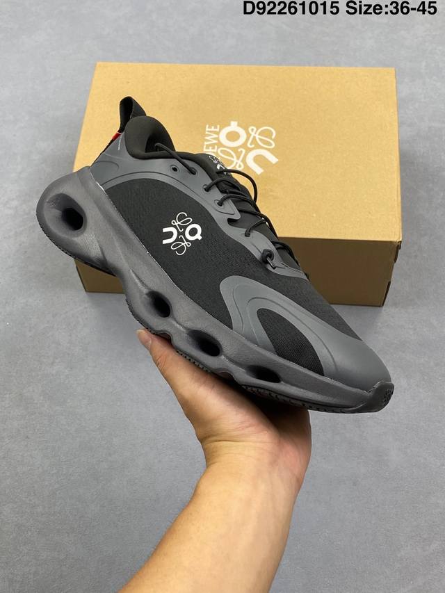 Loewe 罗意威 X On 昂跑全新合作系列运动鞋 时尚老爹鞋，品牌与瑞士高性能运动品牌On携手打造的此系列作品专为城市与户外生活而设，充分彰显蕴含可持续理念