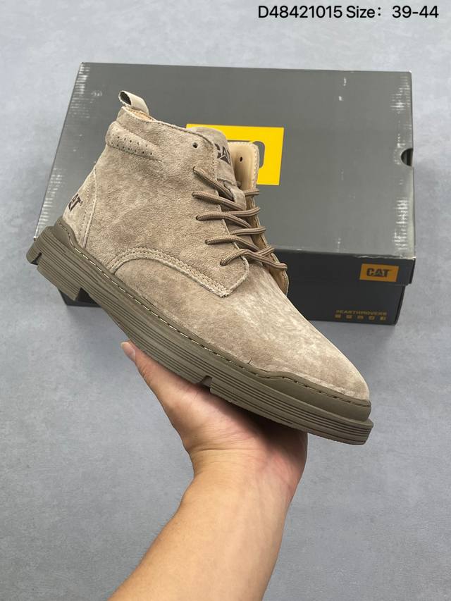 公司级：Cat卡特 硬汉推土机品牌 Onboard Low 户外休闲低帮男鞋 广东中山代工厂P原产楦型 台产耐磨麂皮材质 手工缝线固特异缝制工艺 轻量柔韧橡胶防