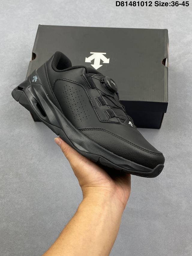 升级原楦原纸版开发版型，采用一体成型热熔W网织鞋面材质，搭载85%压缩Eva缓震中底技术，外搭Vibram黄金耐磨锯齿外底越野徒步+日常通勤两不误！高端专业运动