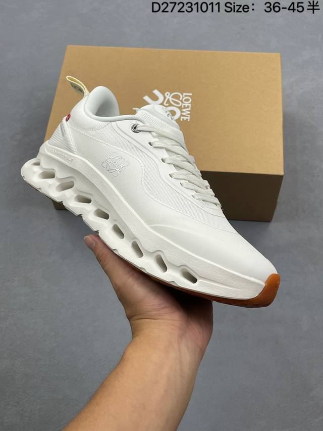 On昂跑 全新综合体能训练运动鞋Cloud X 舒适乐趣跑，缓震、轻量 On昂跑 Cloudsurfer上演中底“变形计” ，打破传统格局缔造柔软脚感。 On昂