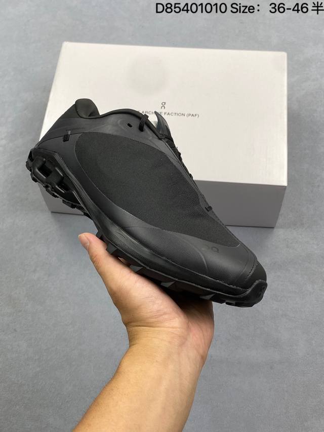 合集 新品公司级 On昂跑 Cloudflyer 5 Wmns 舒适百搭防滑耐磨 低帮跑步鞋 On昂跑Cloudflyer 5 运动鞋云端漫步的支撑专家。轻量化