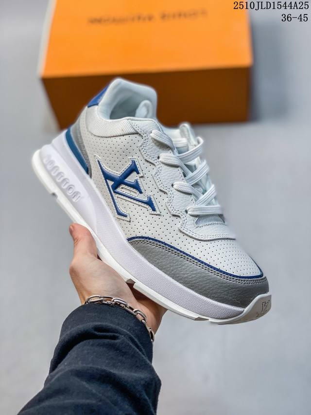 公司级Louis Vuitton Trainer Sneaker Low 路易威登 休闲运动文化百搭板鞋 舒适防滑底和百搭性霸屏整个时尚娱乐圈 细节调整完美主义