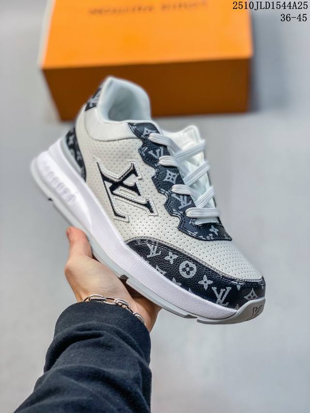 公司级Louis Vuitton Trainer Sneaker Low 路易威登 休闲运动文化百搭板鞋 舒适防滑底和百搭性霸屏整个时尚娱乐圈 细节调整完美主义