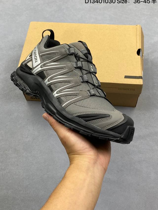 萨洛蒙Salomon 城市越野跑鞋休闲运动鞋Speedverse Prg 重新诠释Salomon的代表鞋款，设计线条干净利落，皮革与混合型网纱相得益彰，风格前卫