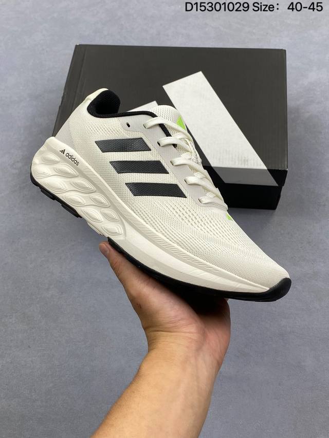 公司级Adidas Fresh Foam 阿迪达斯 舒适百搭 织物耐磨轻便 低帮跑步鞋 货号:B25211 尺码:40-45 Id:D15301029