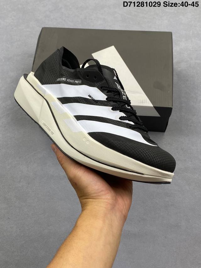 新品公司级 阿迪达斯 Adizeroadiospro 5 超轻马拉松碳柱专业竞速跑鞋5 运动鞋。Adidas Adizero Adios Pro 5 是阿迪达斯