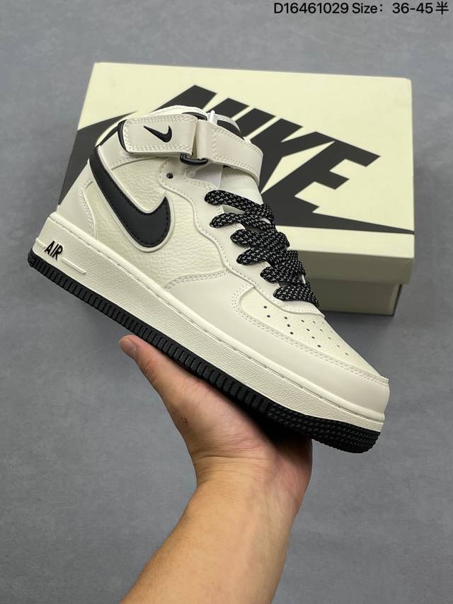 公司级Nike Air Force 1‘07 原楦头原纸板 打造纯正低帮空军版型 专注外贸渠道 全掌内置蜂窝气垫 原盒配件 原厂中底钢印、拉帮完美 货号:Zh0