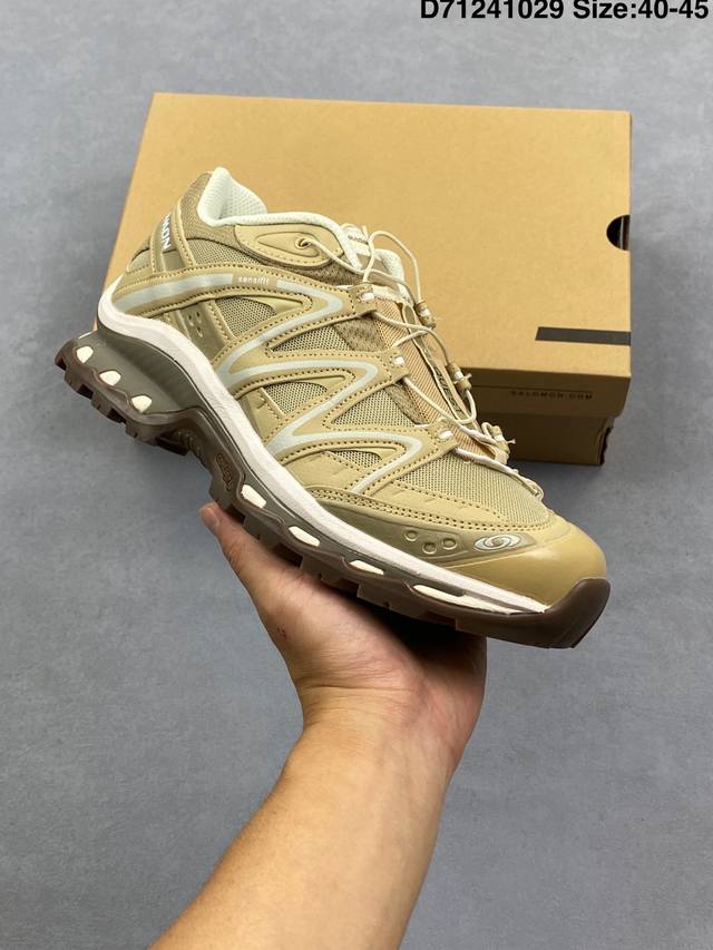 特价 公司级Salomon萨洛蒙Xt-Quest Panhui 时尚 舒适減震防滑耐磨 低帮跑步鞋 鞋面采用Sensifit贴合技术 全方位贴合包裹脚型 鞋跟部