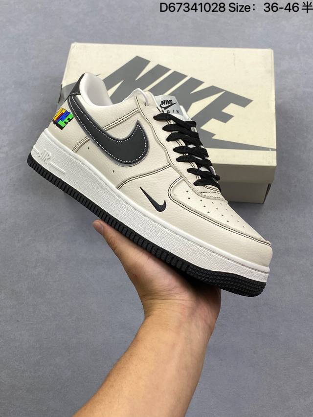 耐克Nike Air Force 1’07空军一号低帮百搭休闲运动板鞋。柔软、弹性十足的缓震性能和出色的中底设计，横跨复古与现代的外型结合，造就出风靡全球三十多