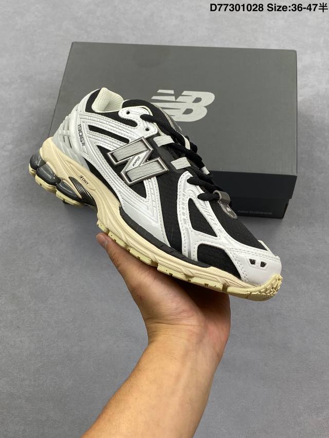 公司级New Balance M1906系列复古单品宝藏老爹鞋款 公司级版本复古元素叠加 质感超级棒 楦版型材料细节做工精细 作为Nb最经典的档案鞋型之一 与