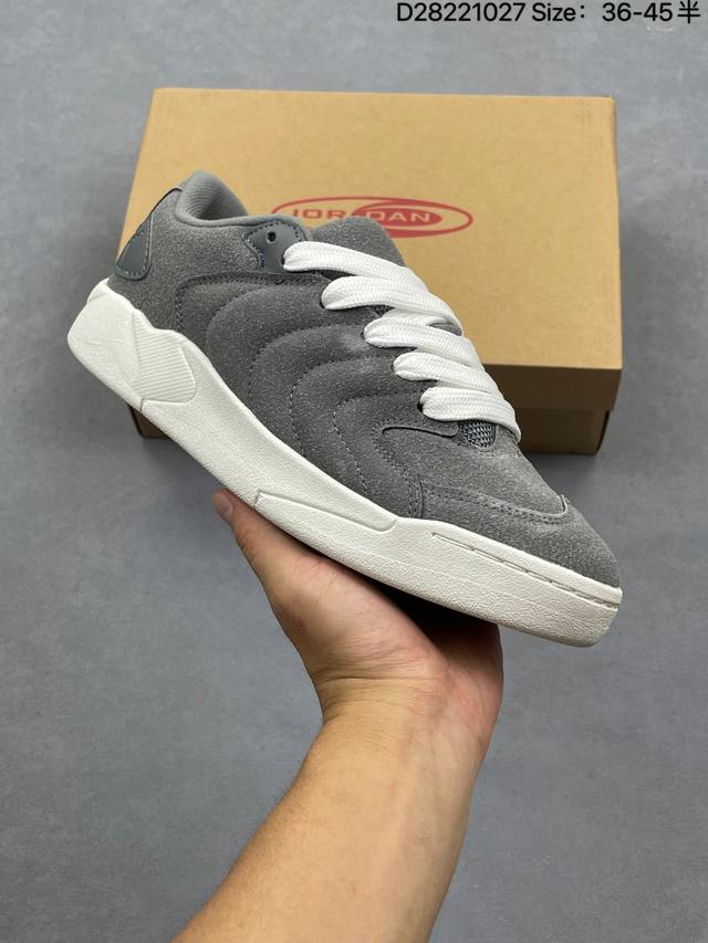 Nike Air Jordan Session 耐克 舒适百搭 防滑耐磨 低帮 板鞋 延续90年代滑板鞋的面包轮廓造型 采用全皮质鞋身内衬加厚设计 后跟点缀 整