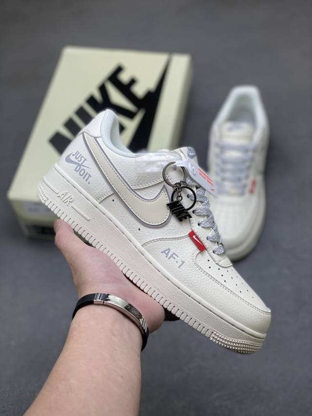 海外限量发售！公司级Nike Air Force 1 '07 Low 空军一号低帮 运动鞋 休闲鞋 折边针车 工艺难度大 原楦头原纸板 原装鞋盒 定制五金配件