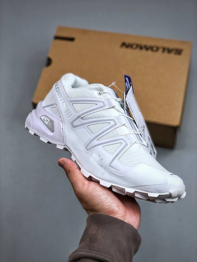 K Salomon萨洛蒙 Speedcross 3 简约舒适 防滑 低帮户外功能鞋 通过不同的几何纹路设计与不同密度的外底材质有机结合将抓地力与耐久性 充分发挥