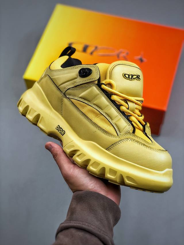 E 迪奥Dior新品轻便休闲跑步运动鞋系列 广东品质原厂 原装套装配件官方同源 采用精选面料 舒适内里 鞋面走线工整 清晰质感 高端时尚 简约大气 防滑舒适 鞋