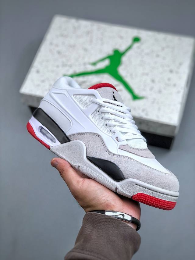 K Air Jordan Aj4 Retro Rm 低帮复古篮球鞋 采用了低帮的设计 并保留了众多Aj4的经典元素 鞋身以皮革、麂皮材质拼接打造 Aj4经典的T