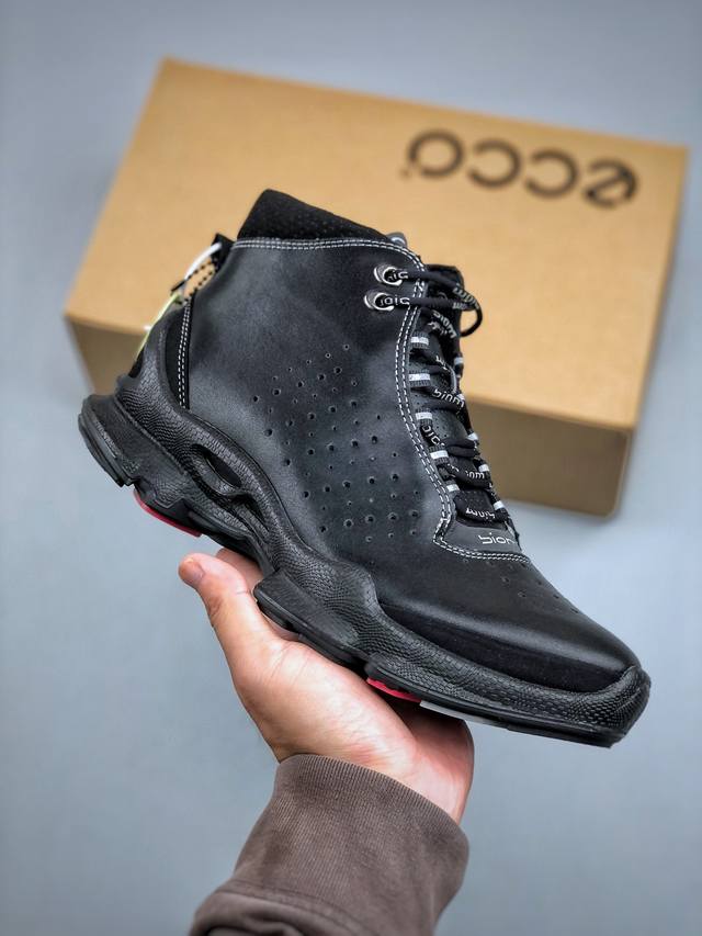 K L Ecco 爱步高帮 大经典 采用现代工艺品质融合 精选小牛皮面料 百搭休闲老爹鞋 舒适性相当不错 版型楦型非常到位上脚 专柜热销款 独有鞋型设计 特有L