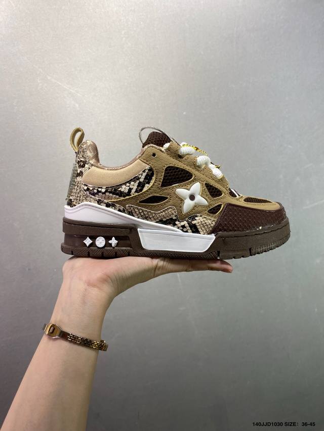 路易威登 Louis Vuitton Lv路易威登板鞋 新款 Lv Trainer最新配色运动鞋 L家 篮球鞋风格运动鞋 该鞋由艺术总监 Virgil Ablo