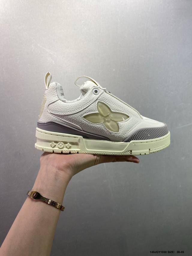 路易威登 Louis Vuitton Lv路易威登板鞋 新款 Lv Trainer最新配色运动鞋 L家 篮球鞋风格运动鞋 该鞋由艺术总监 Virgil Ablo