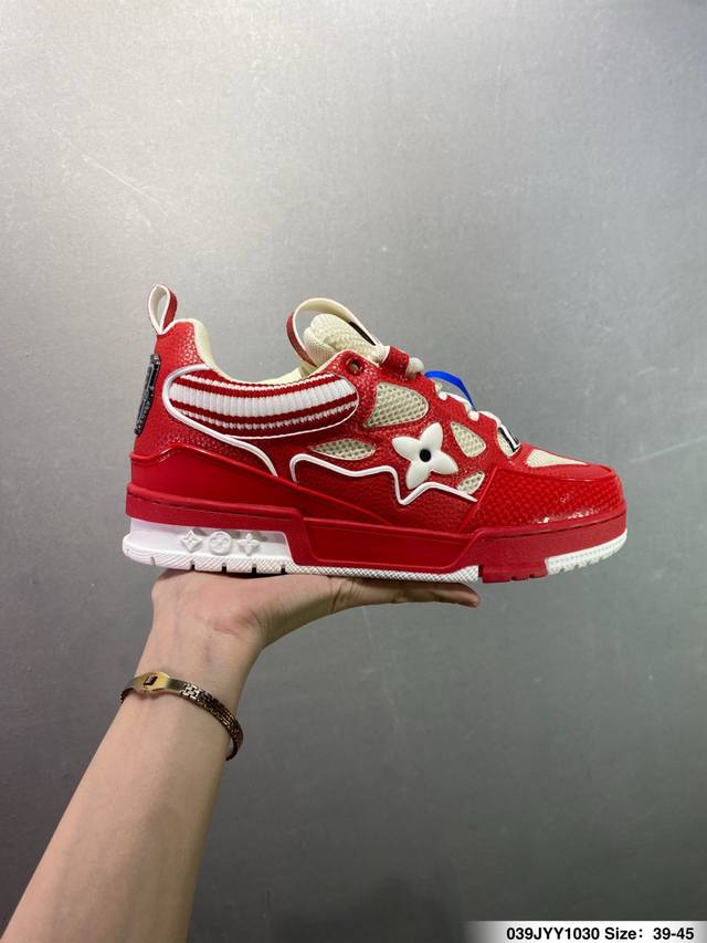 路易威登 Louis Vuitton Lv路易威登板鞋 新款 Lv Trainer最新配色运动鞋 L家 篮球鞋风格运动鞋 该鞋由艺术总监 Virgil Ablo
