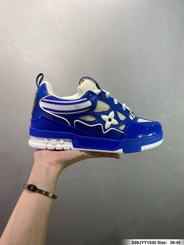 路易威登 Louis Vuitton Lv路易威登板鞋 新款 Lv Trainer最新配色运动鞋 L家 篮球鞋风格运动鞋 该鞋由艺术总监 Virgil Ablo