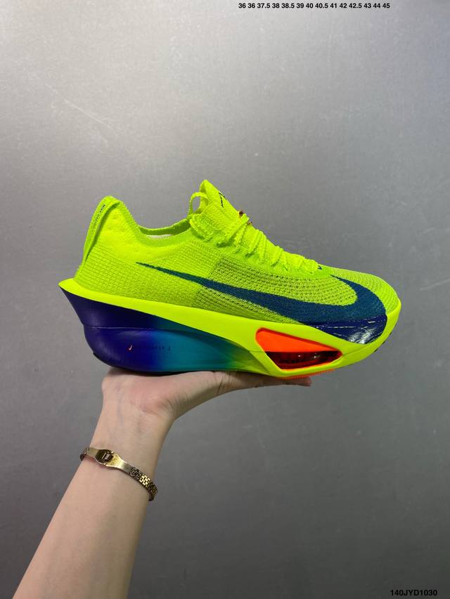 公司级Nike Air Zoom Alphafly Next%3 耐克 耐磨透气支撑平衡 低帮 气垫 马拉松跑步鞋 新品发布 整体采用前作的设计语言 并且对后者