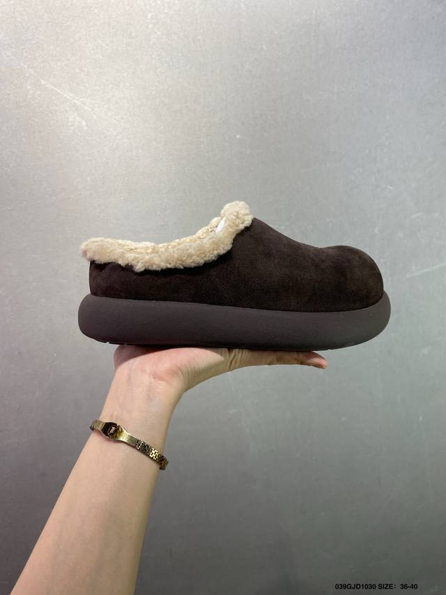 公司级Ugg 百搭单品 Ugg 秋冬羊皮毛一体雪地靴 全鞋采用Zp同厂 隆丰A级澳洲进口羊皮毛一体 品牌代工厂P生产线 完全遵循Zp工艺流程 代工厂P原厂版师