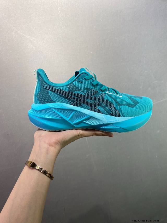 Asics Novablast 5 Le轻量跑鞋 低帮轻量透气缓震休闲运动跑步鞋 货号:1011B974-250 尺码:36 37 37.5 38 39 39.