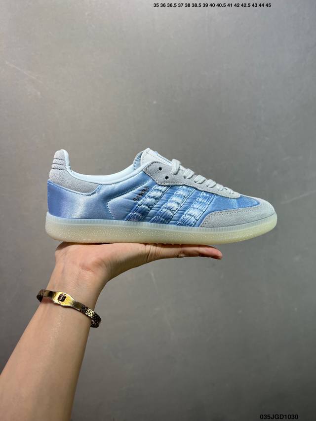 公司级Adidas三叶草Samba Og 休闲板鞋 性价比天花板 该鞋款鞋面采用多种材料拼接 缝 车线 Superstar系列又备受众多滑板爱好者的青睐 这款S