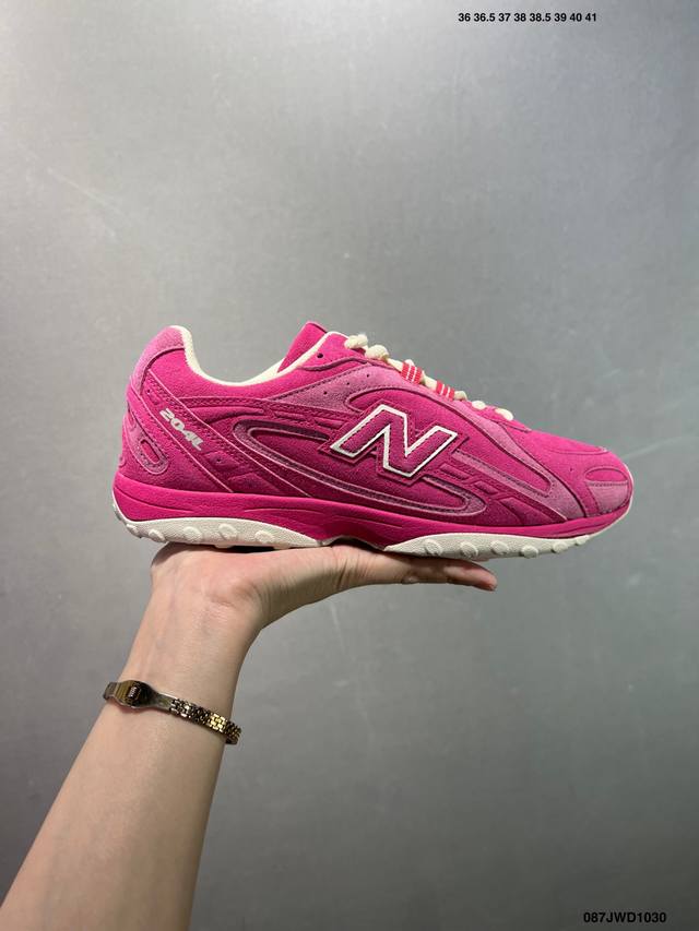 公司级New Balance 204L 薄底鞋 薄底皮质鞋带德训Miu系 减震耐磨包裹性支撑轻便 低帮 生活休闲鞋 轻盈脚感质感兼具 鞋身搭载Eva科技中底,适