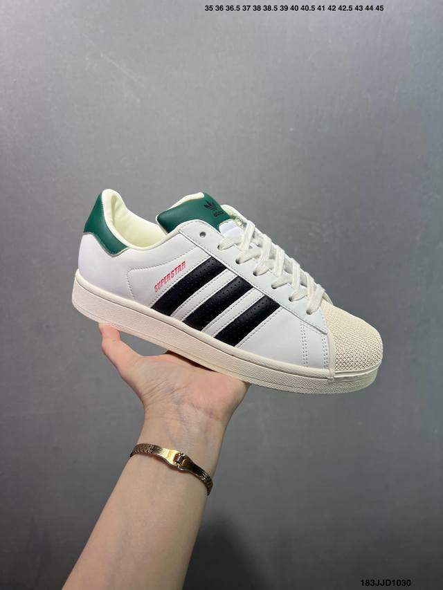 公司级Adidas Originals Superstar贝壳头系列 阿迪达斯 低帮经典百搭休闲运动板鞋 货号:Jp11940 尺码:36 36.5 37 38
