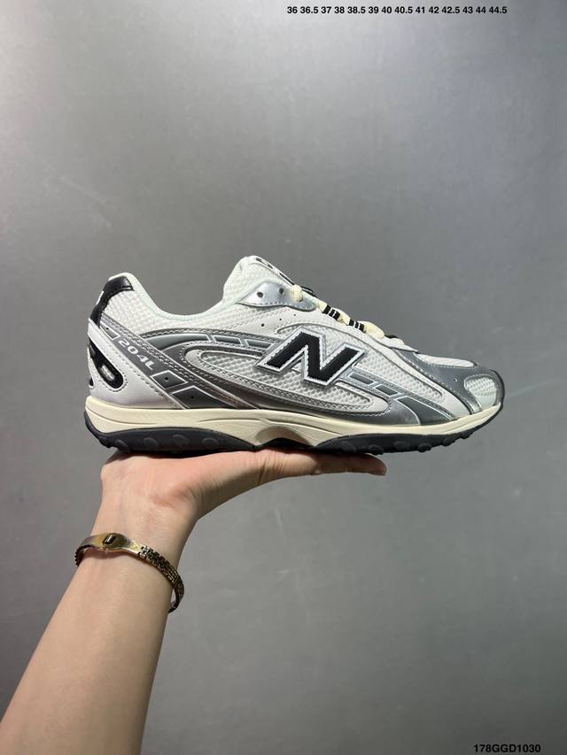 公司级New Balance 204L 薄底鞋 薄底皮质鞋带德训Miu系 减震耐磨包裹性支撑轻便 低帮 生活休闲鞋 轻盈脚感质感兼具 鞋身搭载Eva科技中底,适