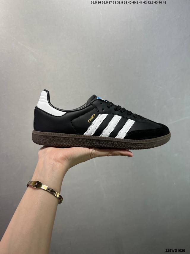 Adidas 阿迪达斯 男女鞋半码制，采用磨砂牛剖革鞋面材质，外置橡胶大底带你回味最原始的永远经典，阿迪达斯 三叶草Adidas Originals Samba