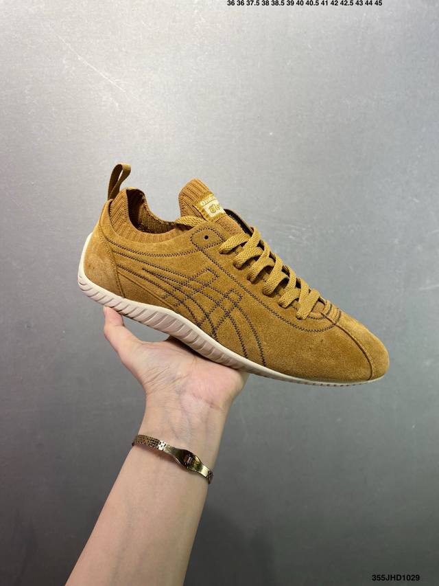 Onitsuka Tiger鬼冢虎 Sclaw 经典舒适 生活休闲鞋 时尚品牌Onitsukatiger鬼塚虎不断呈献富于现代气息的系列单品，巧妙结合经典传承与