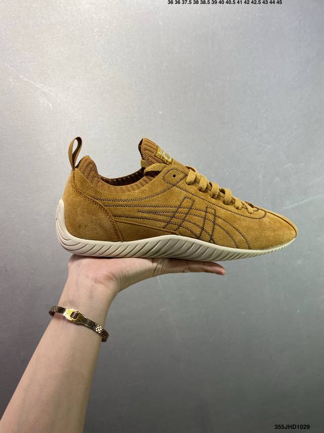 Onitsuka Tiger鬼冢虎 Sclaw 经典舒适 生活休闲鞋 时尚品牌Onitsukatiger鬼塚虎不断呈献富于现代气息的系列单品，巧妙结合经典传承与