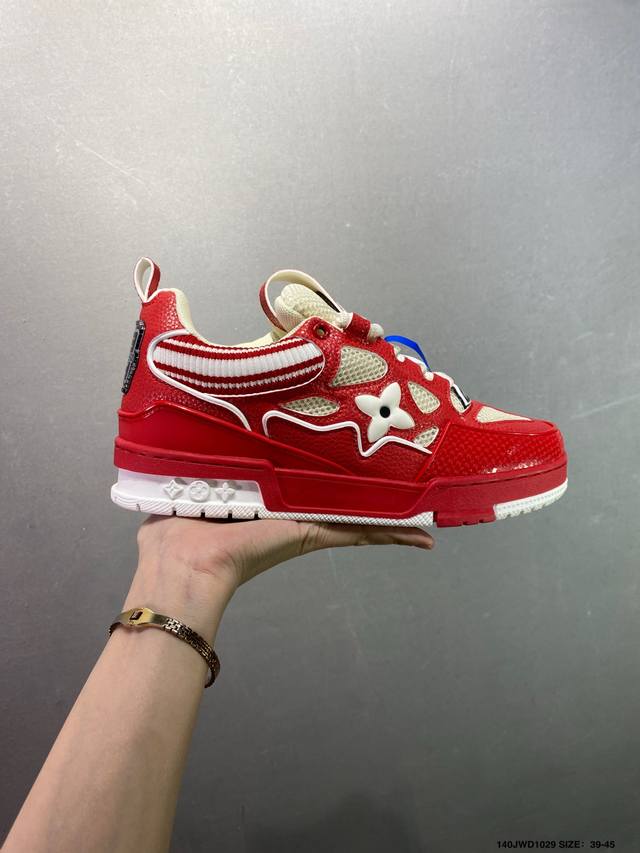 公司级路易威登 Louis Vuitton Lv路易威登板鞋 新款 Lv Trainer最新配色运动鞋 L家 篮球鞋风格运动鞋 该鞋由艺术总监 Virgil A