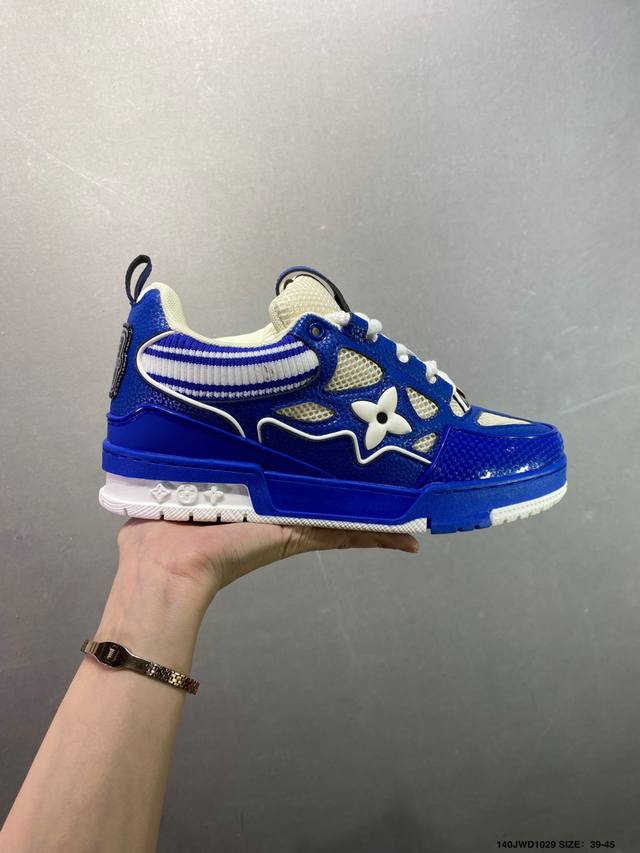 公司级路易威登 Louis Vuitton Lv路易威登板鞋 新款 Lv Trainer最新配色运动鞋 L家 篮球鞋风格运动鞋 该鞋由艺术总监 Virgil A