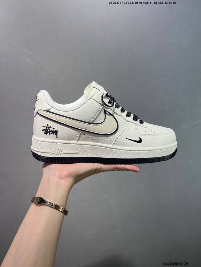 公司级Nk Air Force 1′07 Low 空军一号低帮百搭休闲运动板鞋 Cs5288-028 柔软、弹性十足的缓震性能和出色的中底设计 横跨复古与现代的