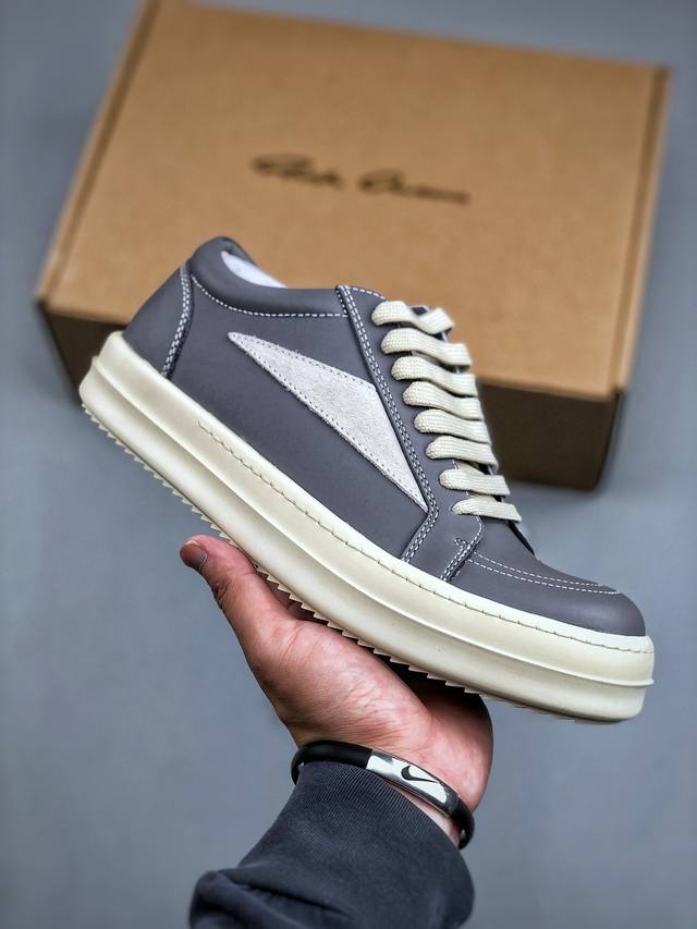 Ro欧文斯 Rickowens 一比一规格礼盒装，外加定制欧文斯保护盒配有日文、英文，双语种配件卡片虽然增加不了实质的成本，但是打磨产品的细节，再微小也会还原