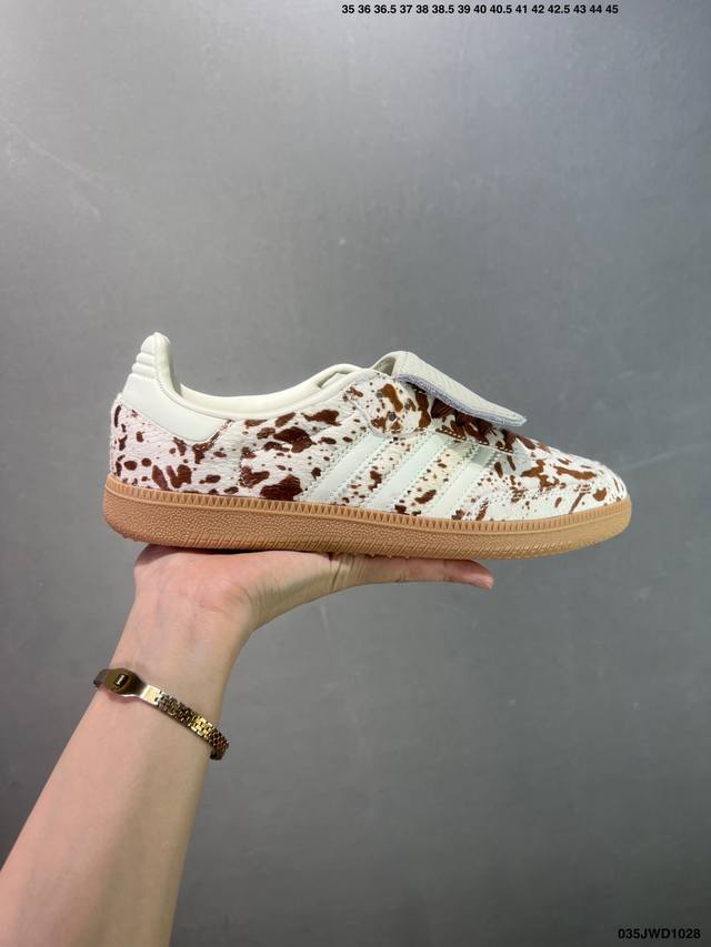 公司级Adidas Originals Samba 桑巴舞系列阿迪达斯 三叶草 绅士德训足球风百搭低帮休闲运动板鞋 货号:Js3931 尺码:36 36.5 3