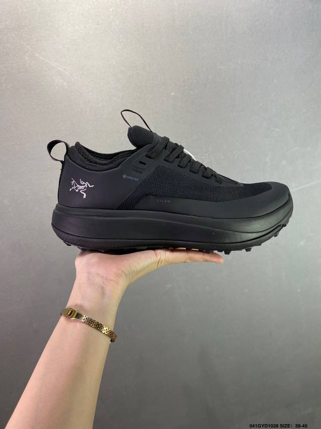 公司级Arcteryx 始祖鸟 Sylan舒适中帮越野马拉松训练长跑跑步鞋 Arcteryx中文名始祖鸟 加拿大户外服饰品牌 1989年创立于加拿大温哥华 始祖